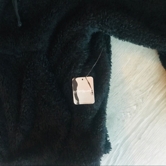 NEW 🎉 Free People Shearling Pullover Sweater - Picture 8 of 8